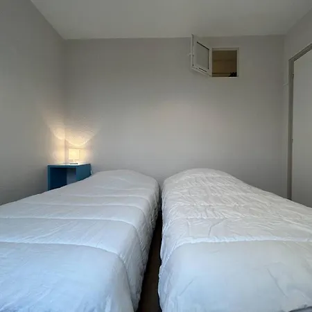 Appt 3 Pieces - - Cl130-212 Apartment *