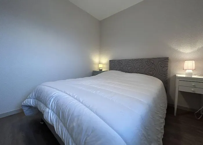 Appt 3 Pieces - - Cl130-212 Apartment